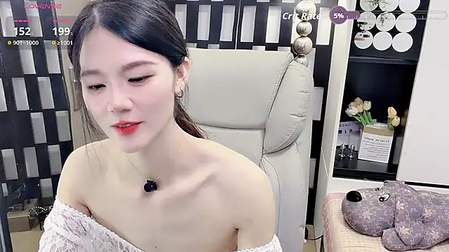 Snapshot of Yueyue-MM chatting on May 15, 1:23 am Yueyue-MM online show from May 15, 1:23 am