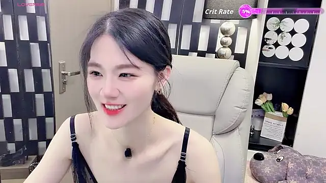 Snapshot of Yueyue-MM chatting on May 26, 12:28 am Yueyue-MM online show from May 26, 12:28 am