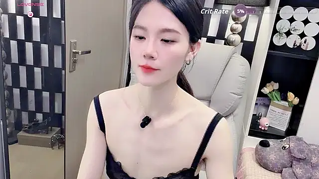 Snapshot of Yueyue-MM chatting on May 29, 2:26 pm Yueyue-MM online show from May 29, 2:26 pm