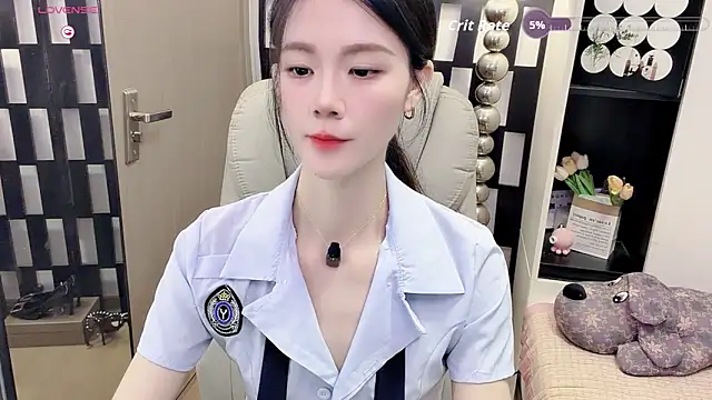 Snapshot of Yueyue-MM chatting on May 31, 2:42 am Yueyue-MM online show from May 31, 2:42 am