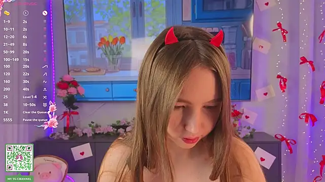 ElfredaTupy online show from March 21, 6:55 pm