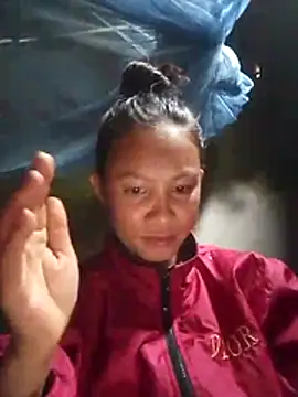 simi-lucy online show from November 18, 5:01 am