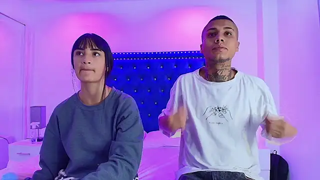 Damian and roxanne online show from November 30, 12:31 pm