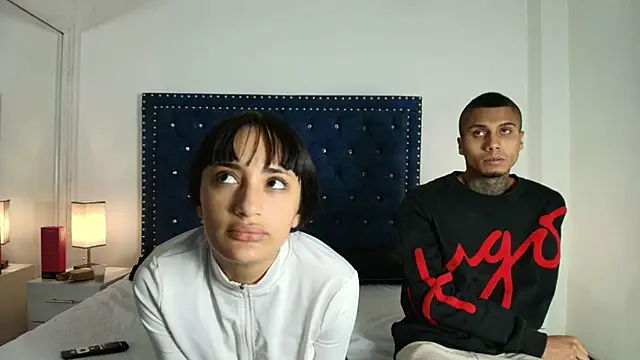 Snapshot of Damian_and_roxanne chatting on July 16, 12:33 pm Damian and roxanne online show from July 16, 12:33 pm