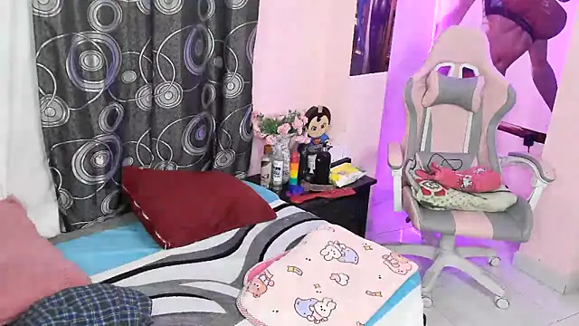 Zulema R1 online show from February 20, 3:03 am