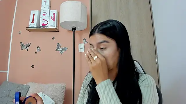 valerihouse online show from February 11, 11:54 pm