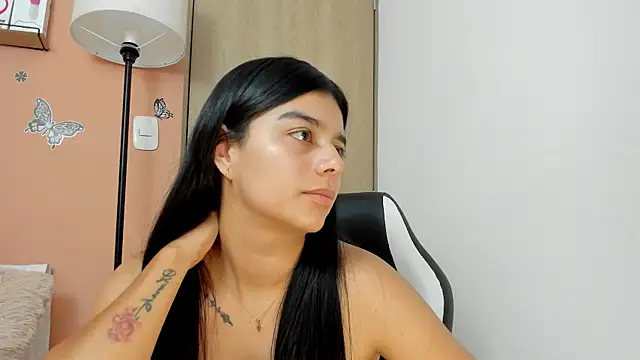 valerihouse online show from February 13, 8:55 pm