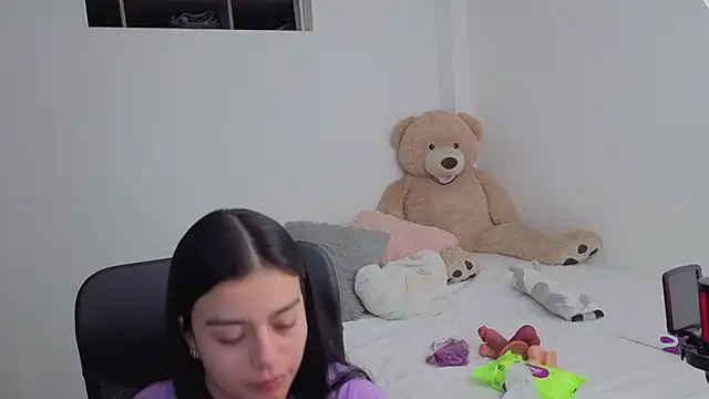 valerihouse online show from February 24, 1:03 am