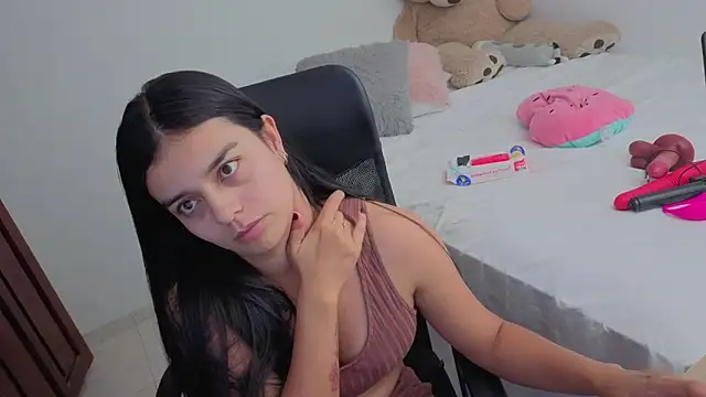 valerihouse online show from March 31, 1:07 am