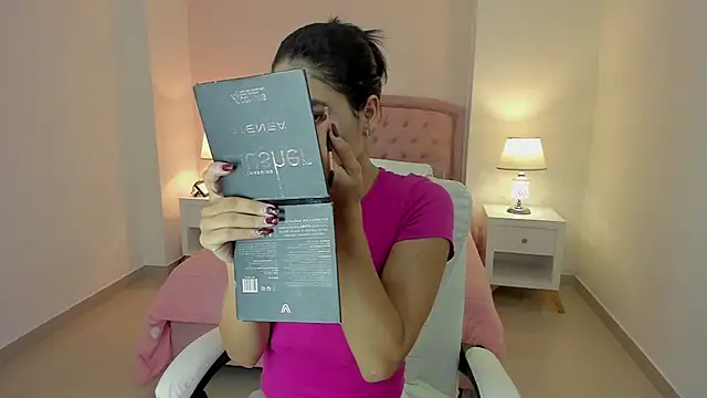 Scarlett 12 online show from March 9, 12:20 pm