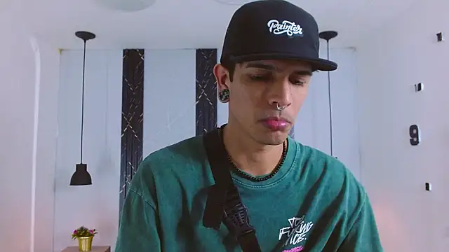 Franvill Trato online show from November 12, 7:13 pm