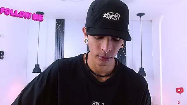 Snapshot of Franvill_Trato chatting on January 16, 7:40 pm Franvill Trato online show from January 16, 7:40 pm