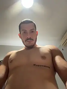 Snapshot of Darg98 chatting on October 30, 7:36 pm Darg98 online show from October 30, 7:36 pm