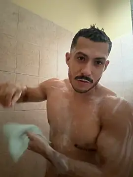 Snapshot of Darg98 chatting on November 2, 11:29 pm Darg98 online show from November 2, 11:29 pm