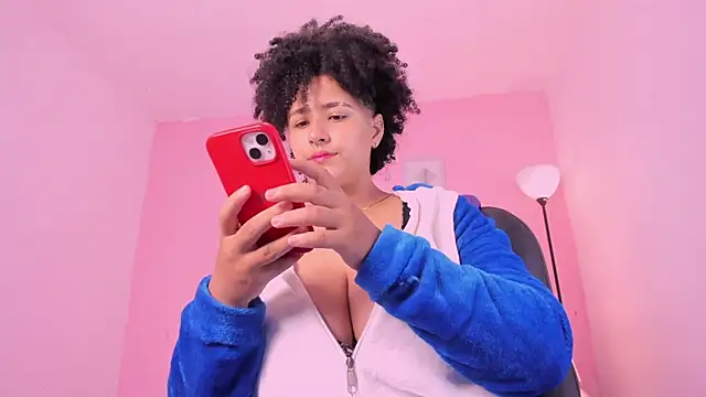 LiaaMoretzz online show from November 12, 12:11 am