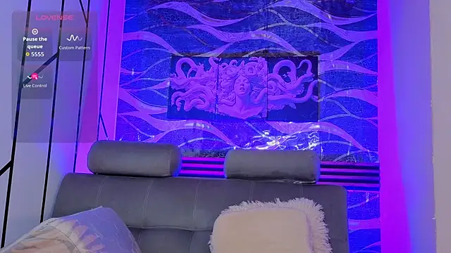 oliver mr  online show from April 14, 1:28 pm