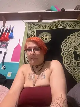 Snapshot of Harleesinn chatting on September 17, 9:27 pm Harleesinn online show from September 17, 9:27 pm