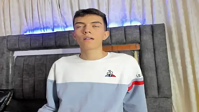 Snapshot of dylan_202520_ chatting on September 29, 11:48 am dylan 202520 online show from September 29, 11:48 am