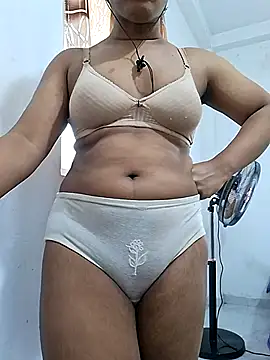 BeautyGirl sara online show from June 14, 6:48 am
