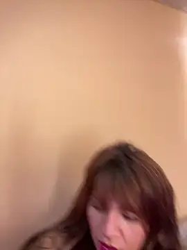 Isisflame online show from December 5, 1:31 pm