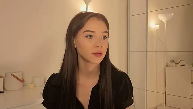 slyshypie online show from November 16, 2:11 pm