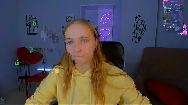 Snapshot of keylas_moan chatting on October 18, 5:43 am keylas moan online show from October 18, 5:43 am