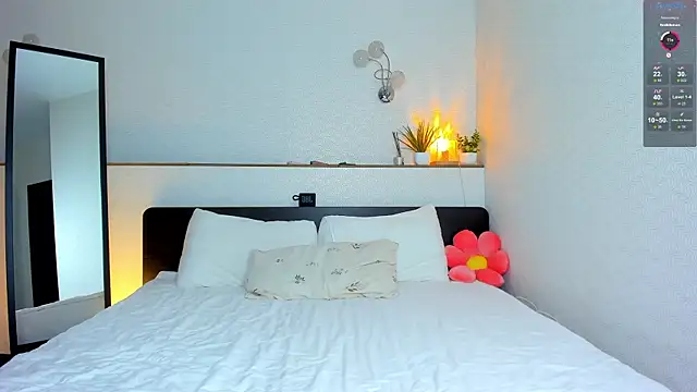 Snapshot of charlottacardi chatting on November 27, 2:35 am charlottacardi online show from November 27, 2:35 am