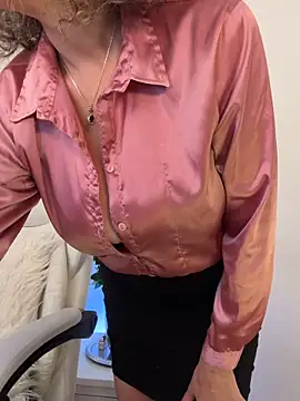 Snapshot of Paty_chic chatting on June 11, 2:48 pm Paty chic online show from June 11, 2:48 pm