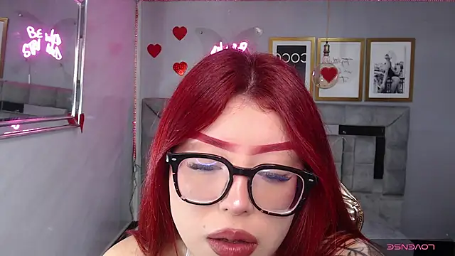 Red Bunny v online show from February 16, 1:29 pm