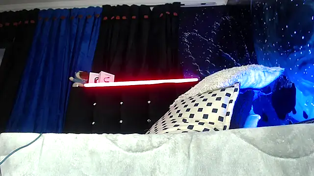 SemerHott online show from March 18, 1:25 pm