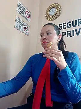 Hannah-colx online show from October 11, 3:21 pm