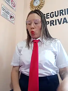 Hannah-colx online show from December 15, 4:55 pm