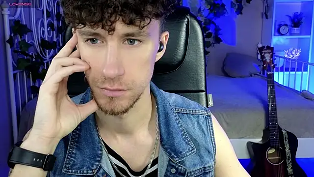 mark caron online show from November 27, 8:33 pm