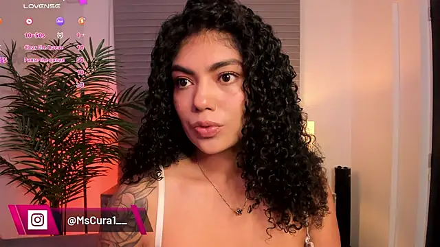Snapshot of miss_curazao chatting on May 26, 12:45 pm miss curazao online show from May 26, 12:45 pm
