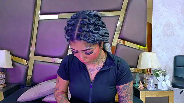 EmilieLake online show from February 13, 8:16 pm