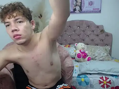 Snapshot of brutal_dirty_sex chatting on February 28, 3:18 am brutal dirty sex online show from February 28, 3:18 am