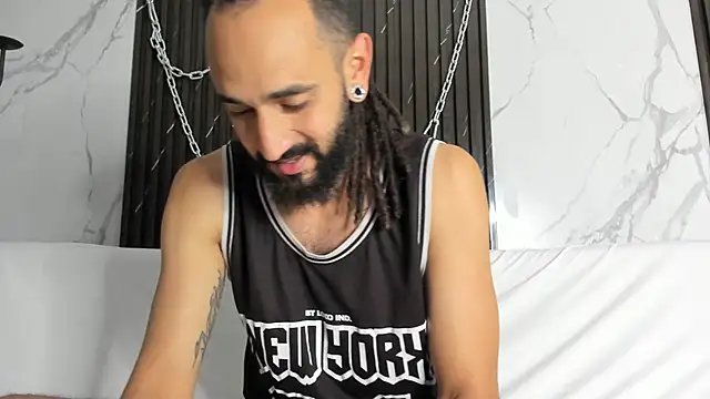 Tatis   online show from February 6, 8:23 pm