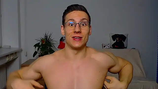 ZeinMiracles online show from December 16, 9:53 pm