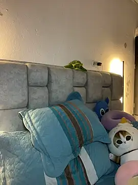 Snapshot of AnnyLopezzz_ chatting on May 13, 4:10 am AnnyLopezzz online show from May 13, 4:10 am