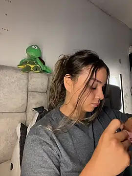 Snapshot of AnnyLopezzz_ chatting on May 23, 5:23 am AnnyLopezzz online show from May 23, 5:23 am