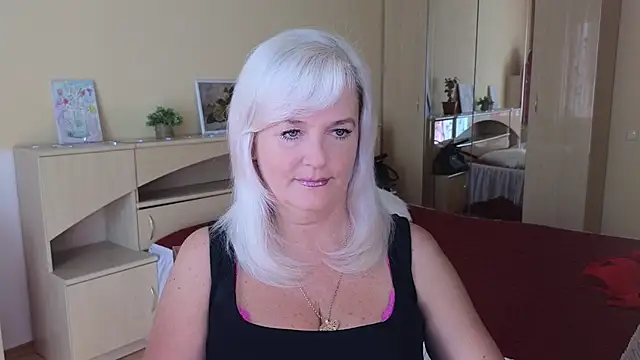 Snapshot of Vina_Vision chatting on September 26, 10:08 am Vina Vision online show from September 26, 10:08 am