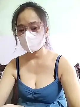 HELEN686 online show from October 14, 5:14 pm