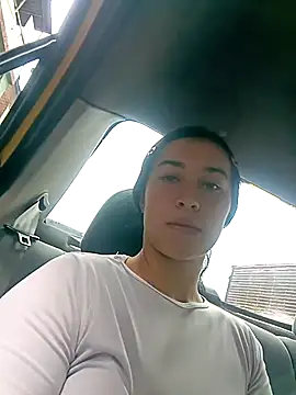 Sol Sunny online show from February 6, 8:01 pm