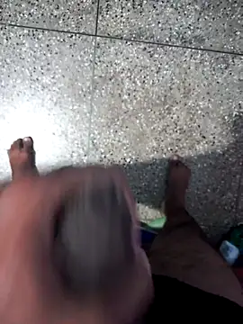 Snapshot of Hyd-bad-boy-25 chatting on September 29, 4:06 am Hyd-bad-boy-25 online show from September 29, 4:06 am