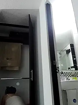 Snapshot of _honey12 chatting on October 3, 11:18 am honey12 online show from October 3, 11:18 am