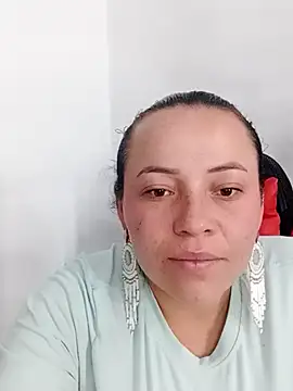 Snapshot of _honey12 chatting on November 13, 5:12 pm honey12 online show from November 13, 5:12 pm