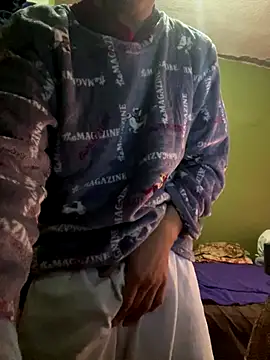 Snapshot of 69juli chatting on December 14, 10:14 pm 69juli online show from December 14, 10:14 pm