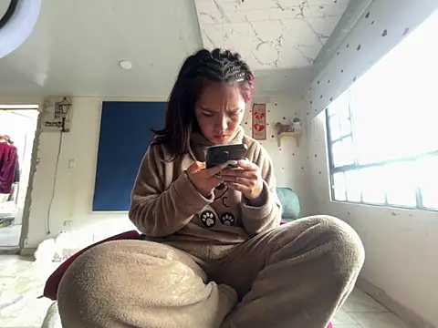 Snapshot of amanne_misa chatting on April 24, 12:29 pm amanne misa online show from April 24, 12:29 pm