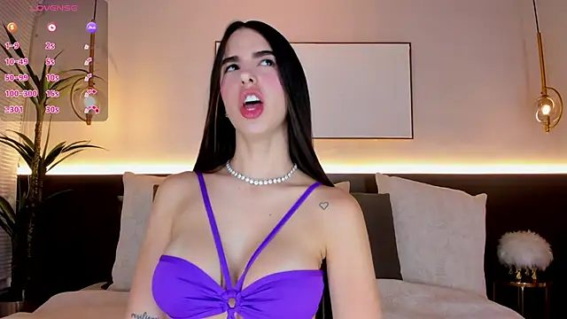 SolAvelar online show from December 2, 3:34 am