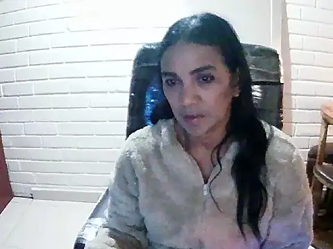 MiiaVelasquez online show from October 15, 3:39 am